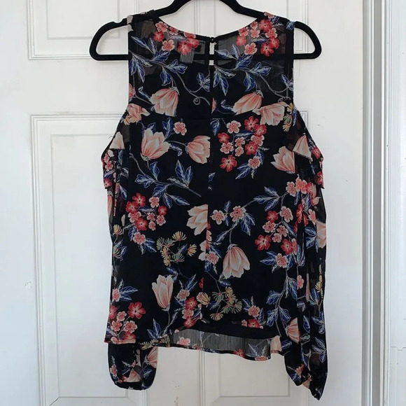 Venus Cold Shoulder Floral Top - Picture 2 of 5